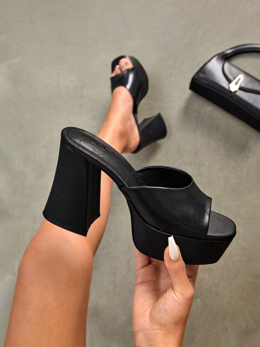 Black Sexy Women's Minimalist Platform Chunky Heeled Mule Sandals